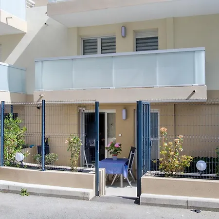 Apartment Voiles De *